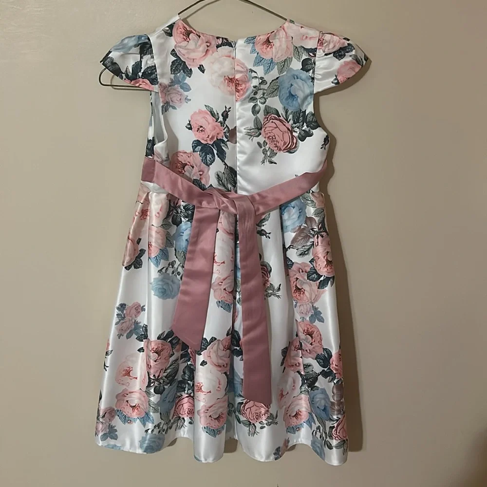 Floral Kids Dress with Pink and Blue Accents 7/8